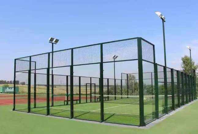 How to do more with less and build more indoor high-end panoramic padel courts